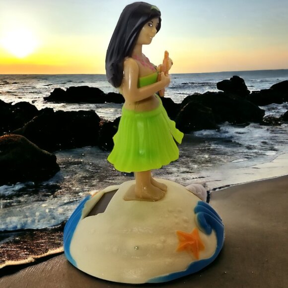 Hula Dancing Girl & Circus Lion Solar Powered Bobble Head Dashboard Decorations - Picture 6 of 14